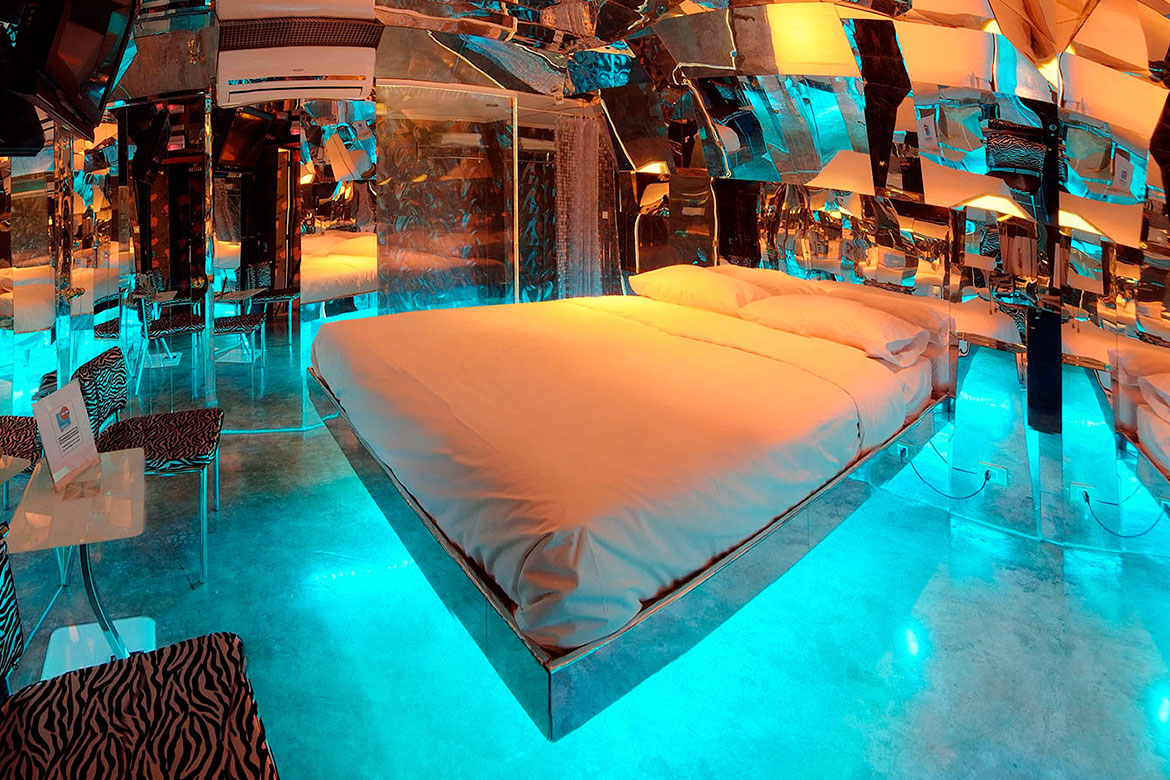 Habitaciones | Espejos | OchoArtHotel | Una experiencia Ãºnica